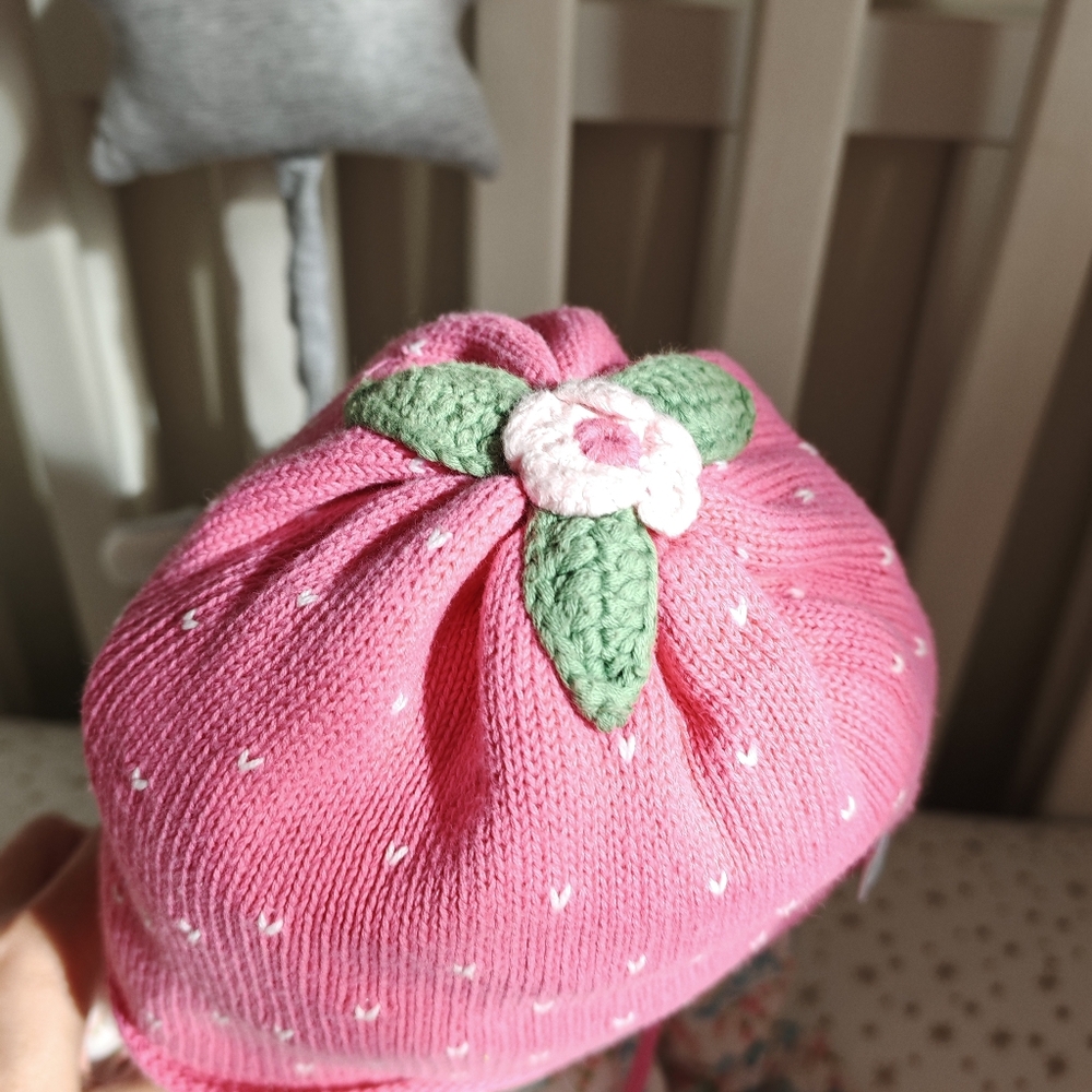 5/25 Pusblu Little girl Strawberry Knit Hat